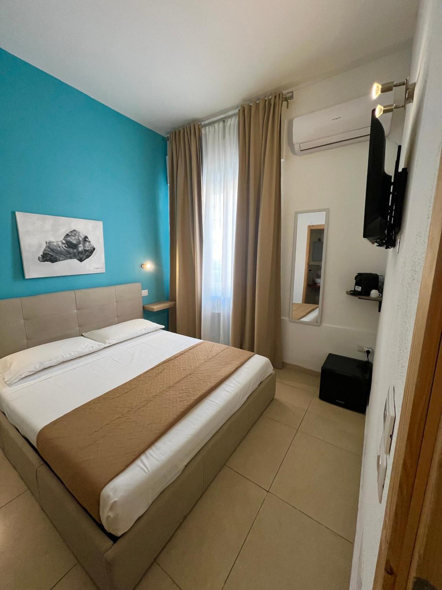 Les Chambres De Francoise Guest House 올비아 외부 사진