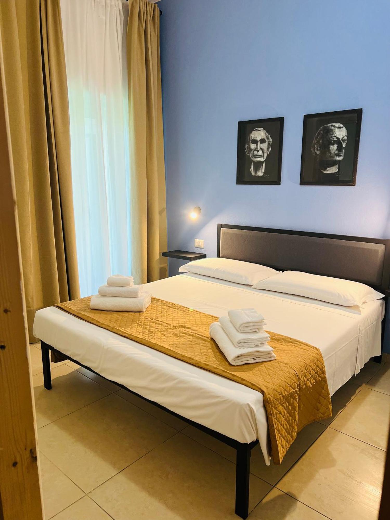 Les Chambres De Francoise Guest House 올비아 외부 사진