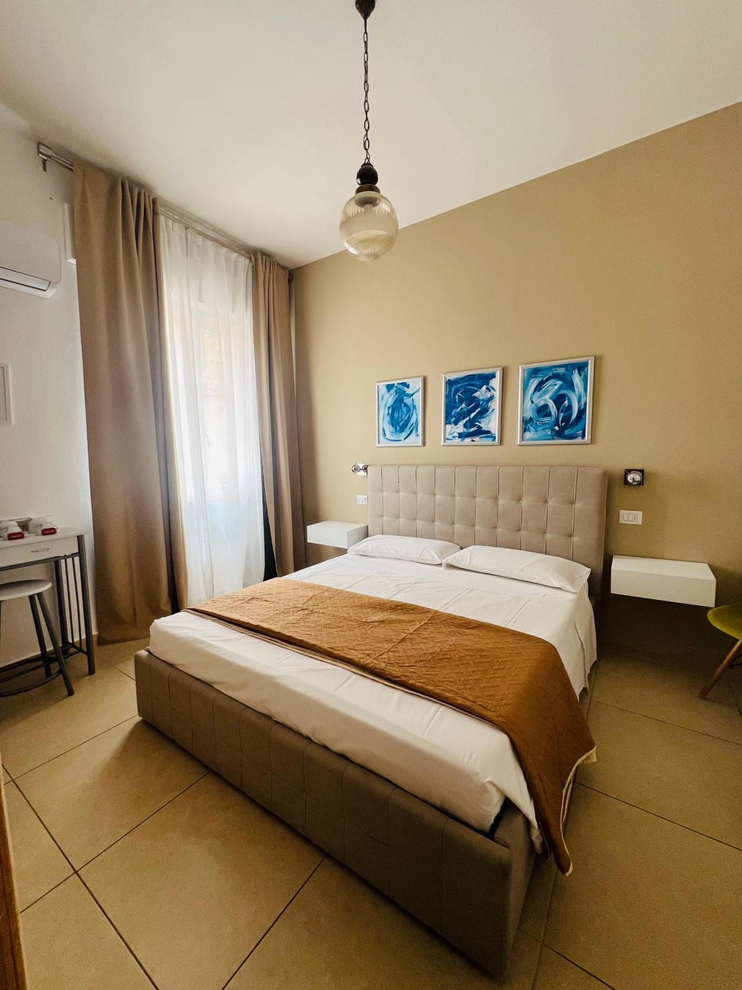 Les Chambres De Francoise Guest House 올비아 외부 사진