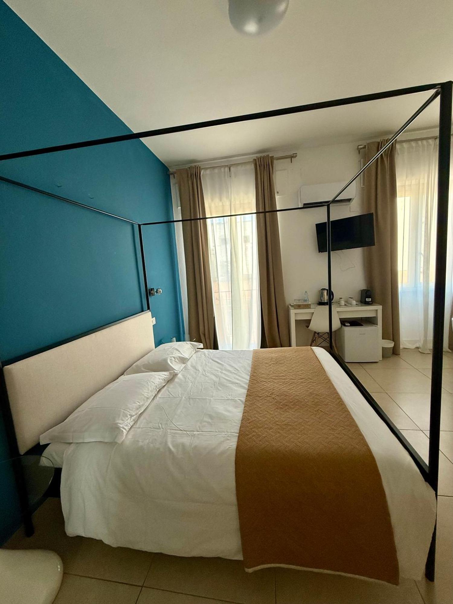 Les Chambres De Francoise Guest House 올비아 외부 사진
