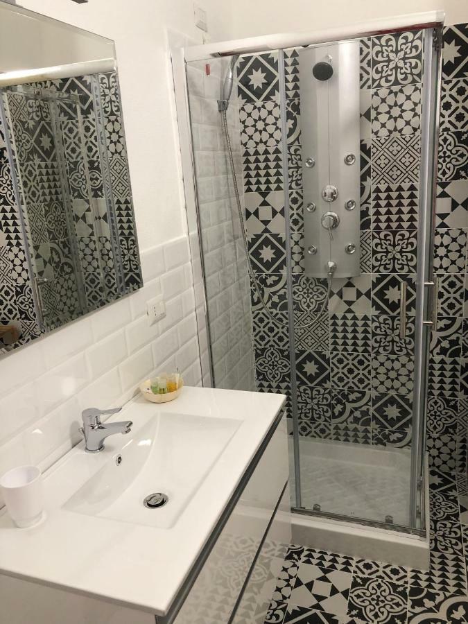 Les Chambres De Francoise Guest House 올비아 외부 사진