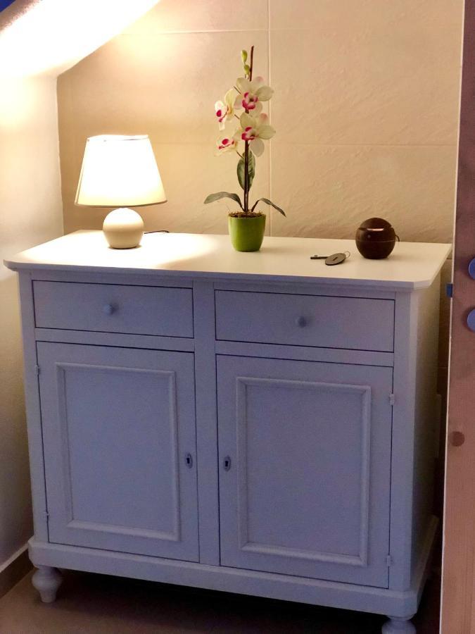 Les Chambres De Francoise Guest House 올비아 외부 사진